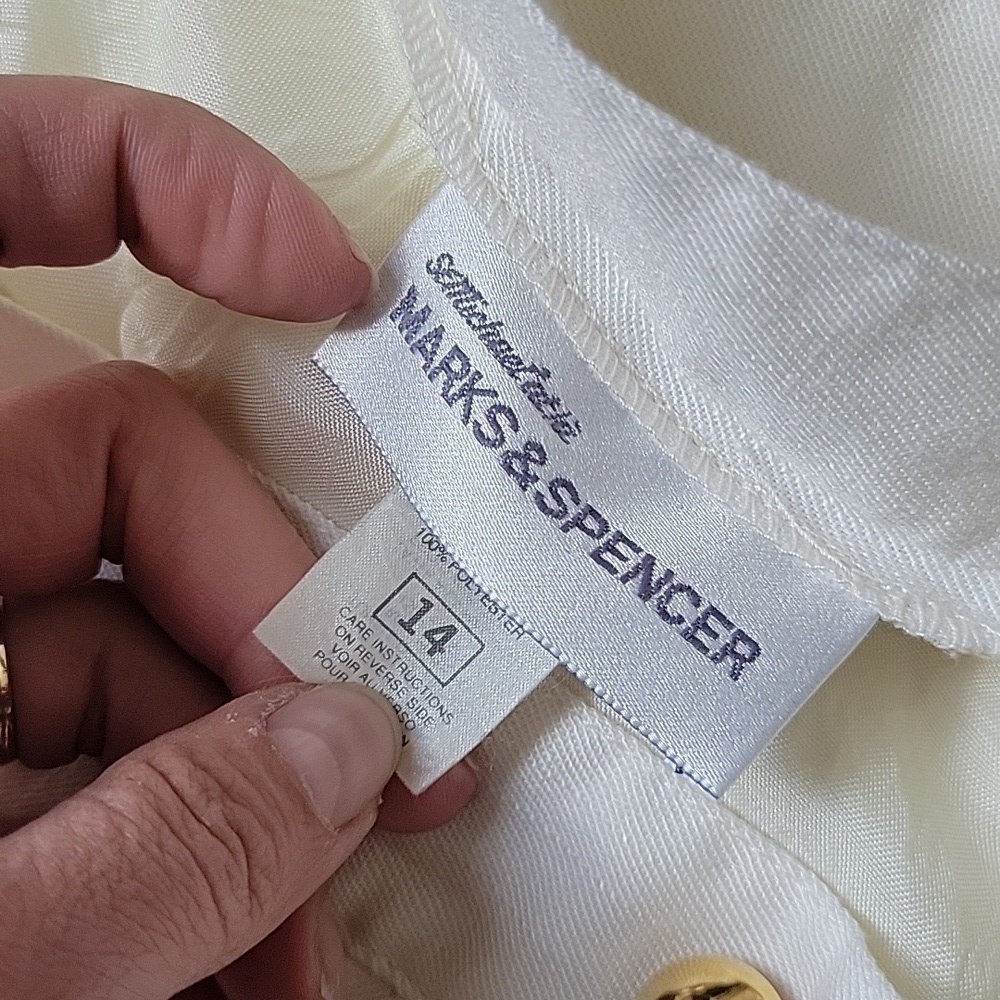 MARKS&SPENCER Wide Leg Shorts size 12 - Picture 6 of 10
